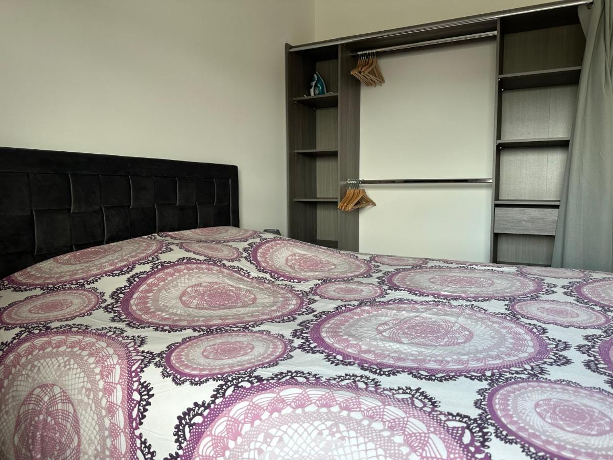 Agreable 2 Pieces Avec Balcon Et Parking Transports By Immo Kit Bnb Sarcelles Luaran gambar