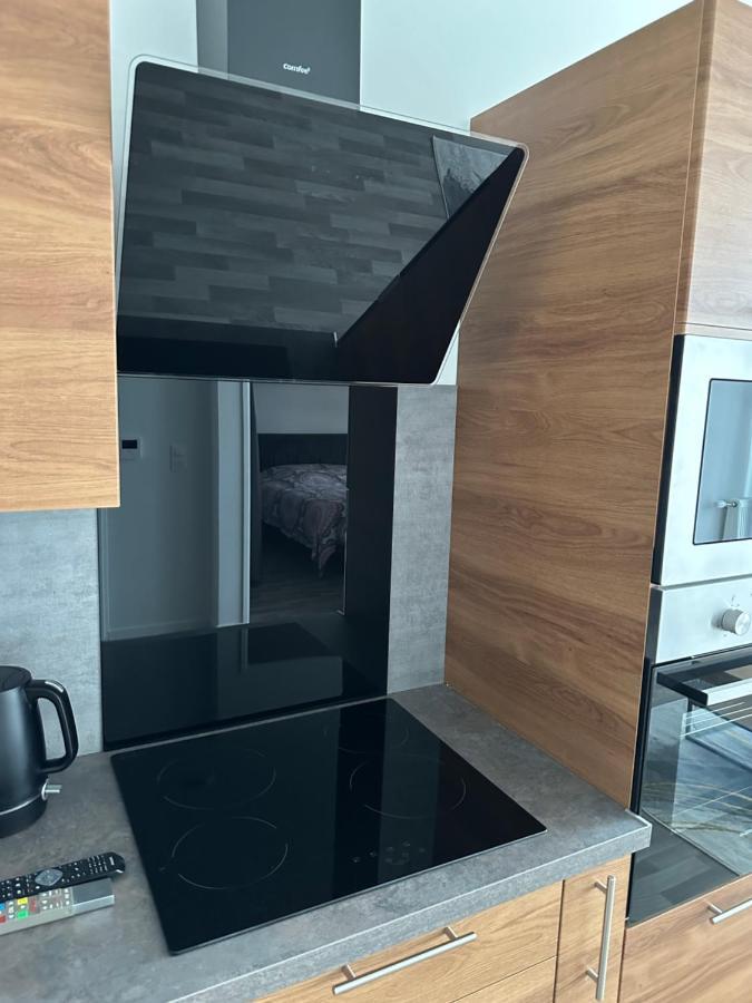 Agreable 2 Pieces Avec Balcon Et Parking Transports By Immo Kit Bnb Sarcelles Luaran gambar