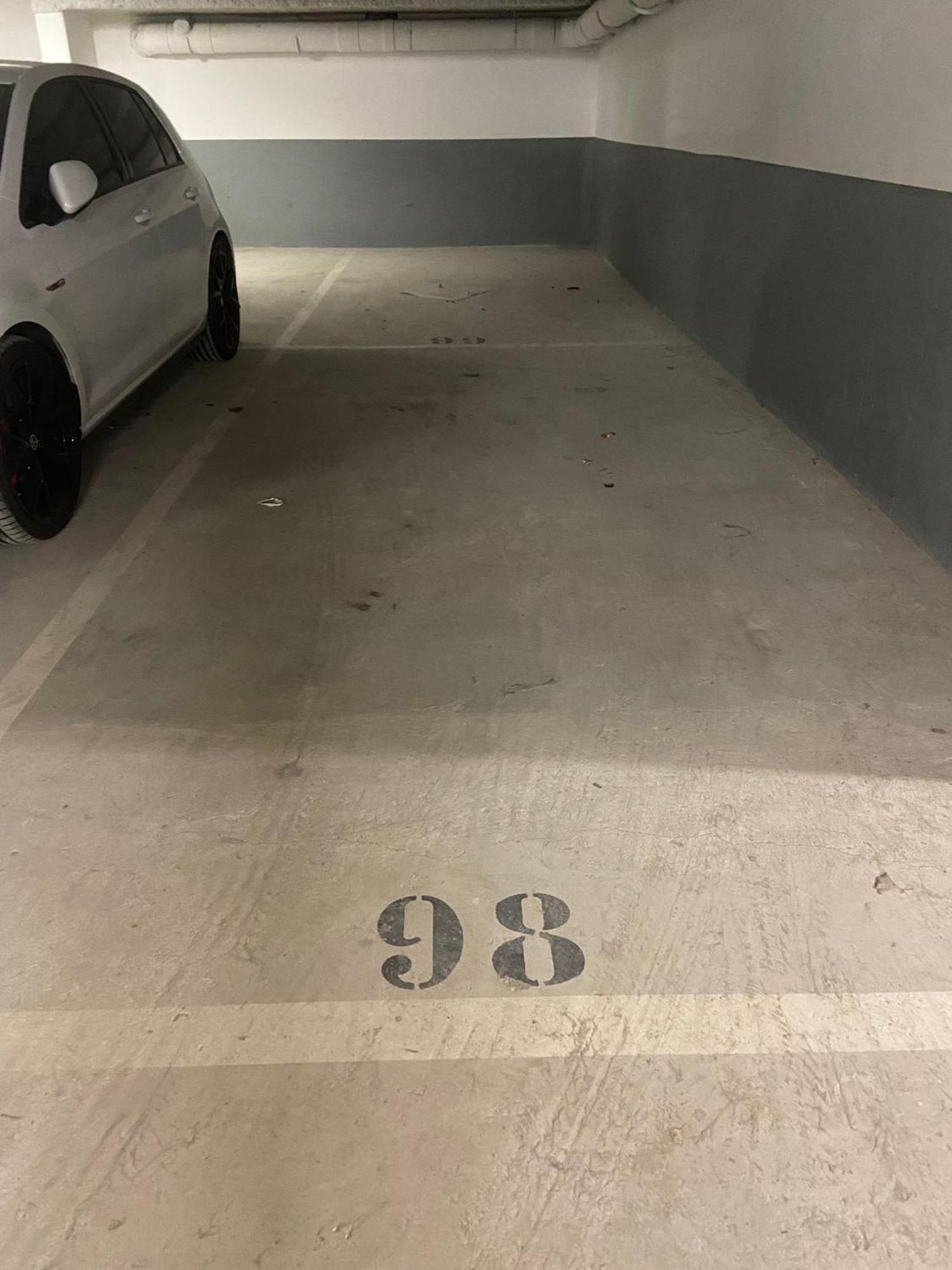 Agreable 2 Pieces Avec Balcon Et Parking Transports By Immo Kit Bnb Sarcelles Luaran gambar